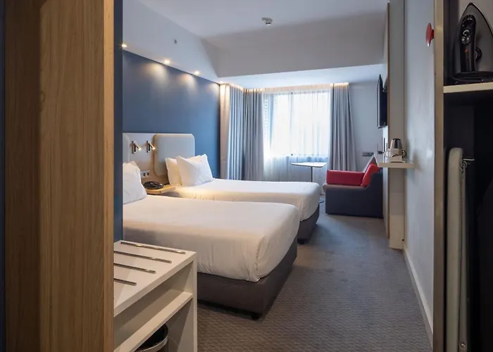 Express Centre By Ihg 3*