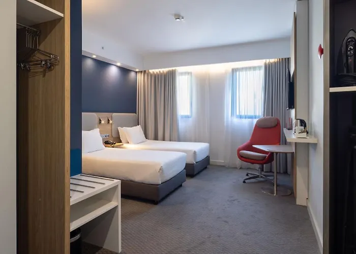 Express Centre By Ihg Hotel