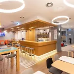 Express Centre By Ihg 3*