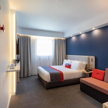 Hotel Express Centre By Ihg Porto