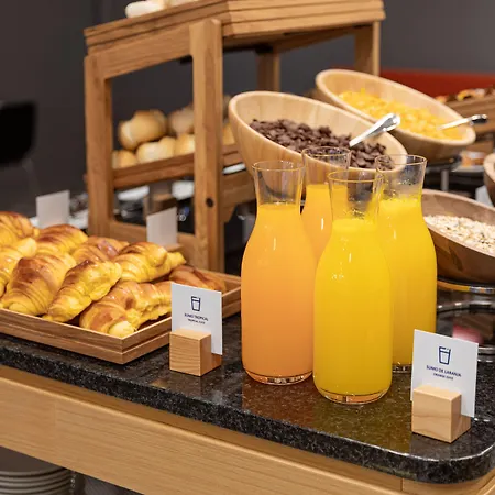 Express Centre By Ihg 3*