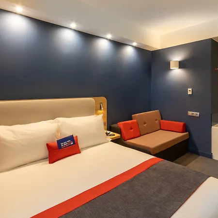 酒店 Express Centre By Ihg