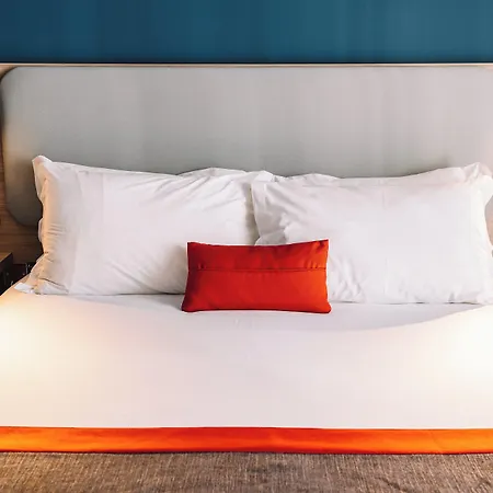 Express Centre By Ihg 3*