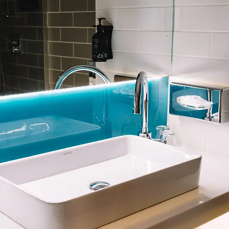 Express Centre By Ihg