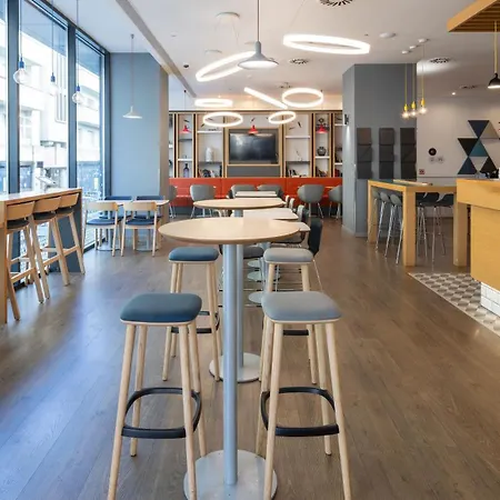 Express Centre By Ihg