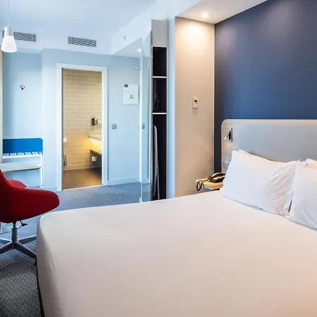 酒店 Express Centre By Ihg 3*