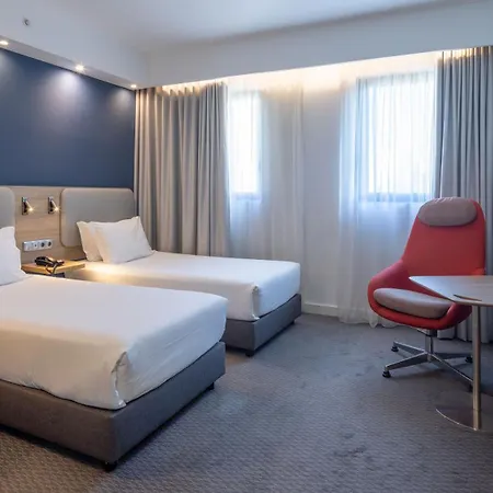 Express Centre By Ihg 3*