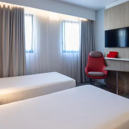 酒店 Express Centre By Ihg