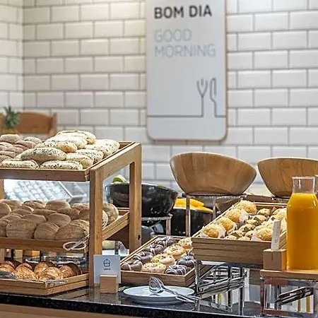 Hotel Express Centre By Ihg Porto