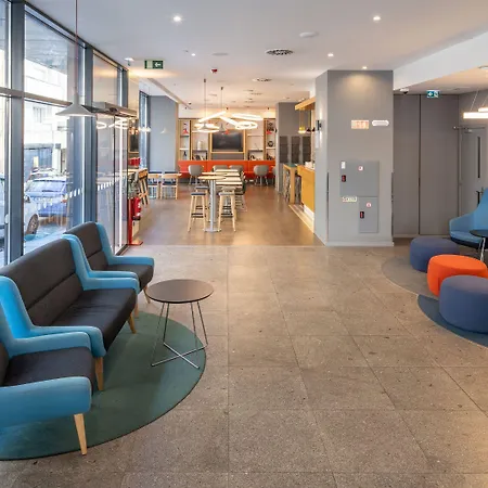 Express Centre By Ihg 3*