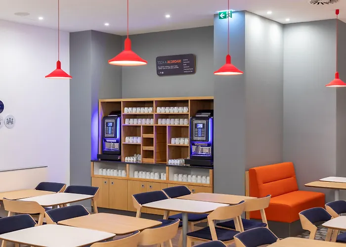 Hotel Express Centre By Ihg Oporto