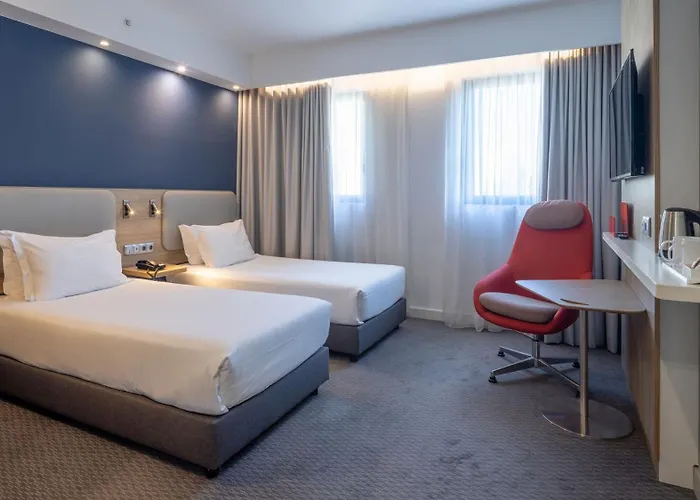 Express Centre By Ihg 3*