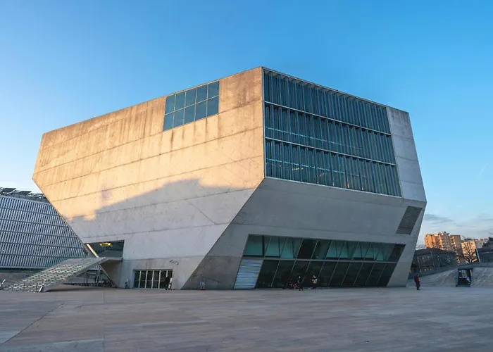 Express Centre By Ihg ホテル 3*