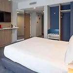 Express Centre By Ihg 3*