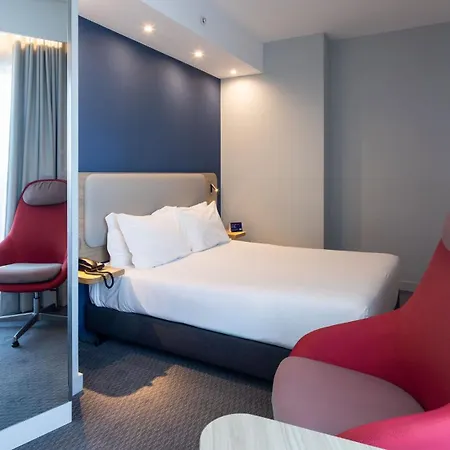 Express Centre By Ihg 3*