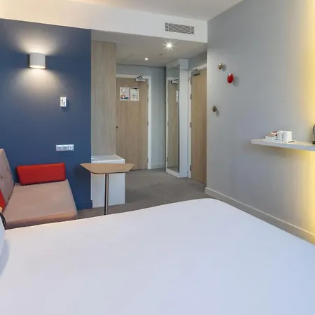 Express Centre By Ihg