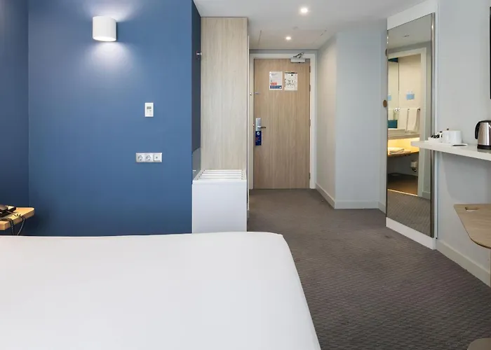 Hotel Express Centre By Ihg Oporto