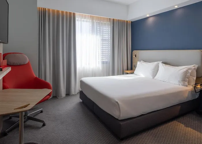 Express Centre By Ihg Hotel