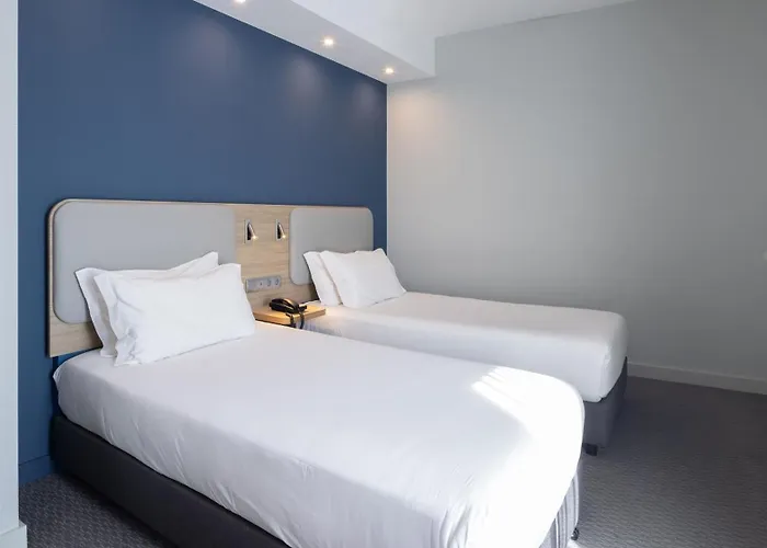 Express Centre By Ihg Hotel