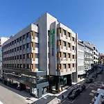 Hotel Express Centre By Ihg 3*