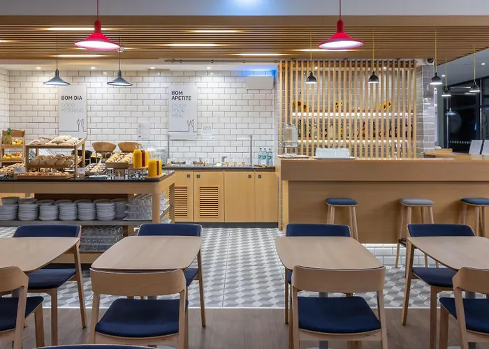 Express Centre By Ihg